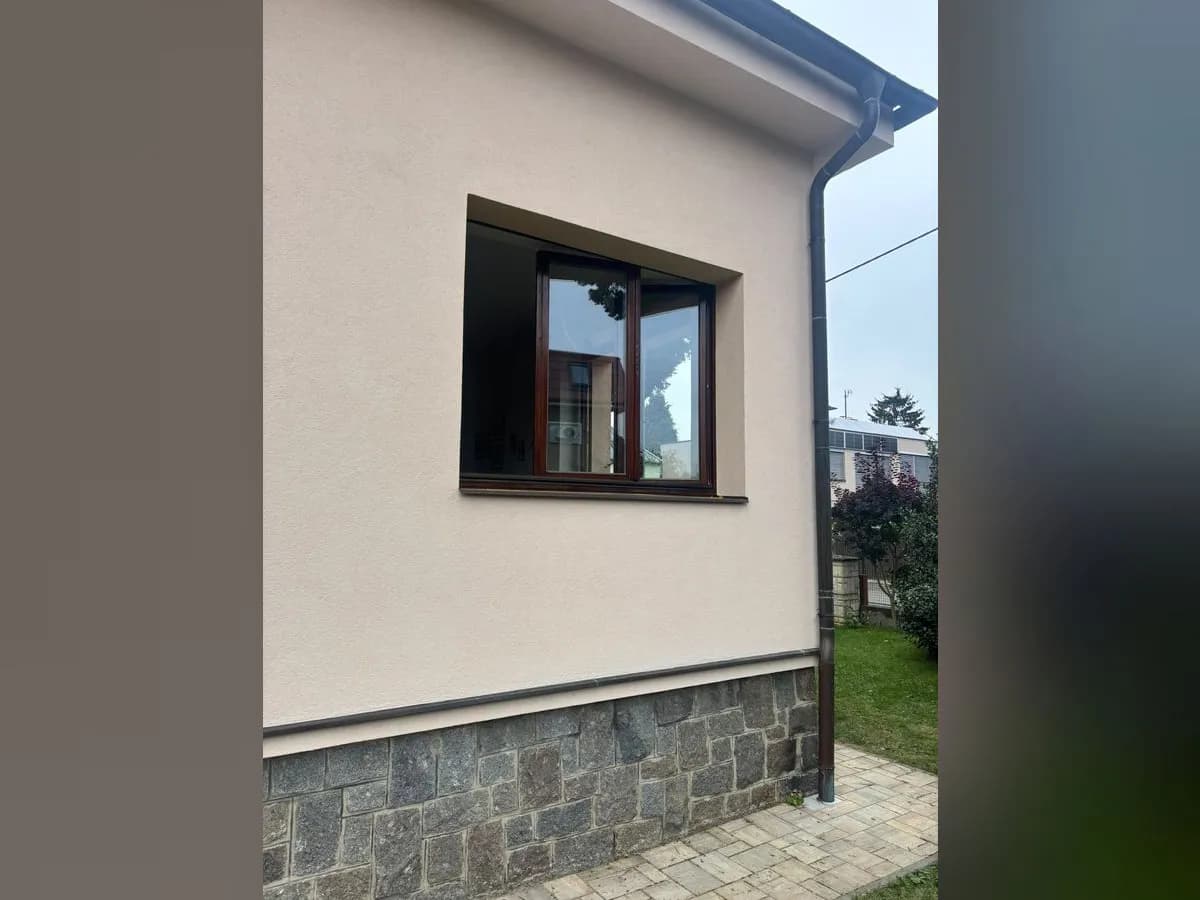 Rodinný dům v Říčanech s renovovanými eurookny